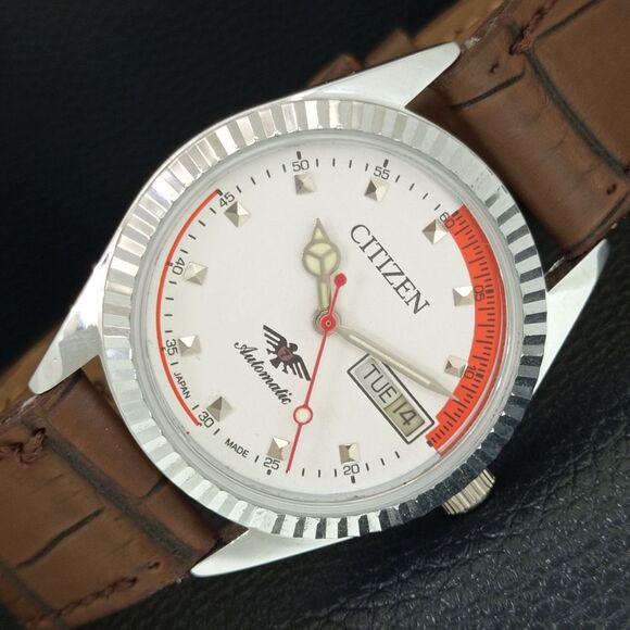 Vintage 1972 Citizen Automatic Mens Silver Watch W/daydate & Red accents